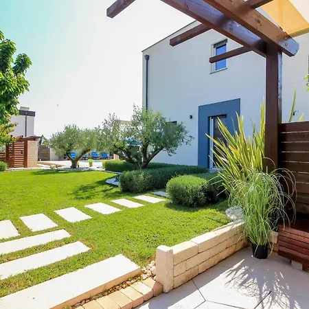 Villa Modern Nerina With Private Pool Near Pola