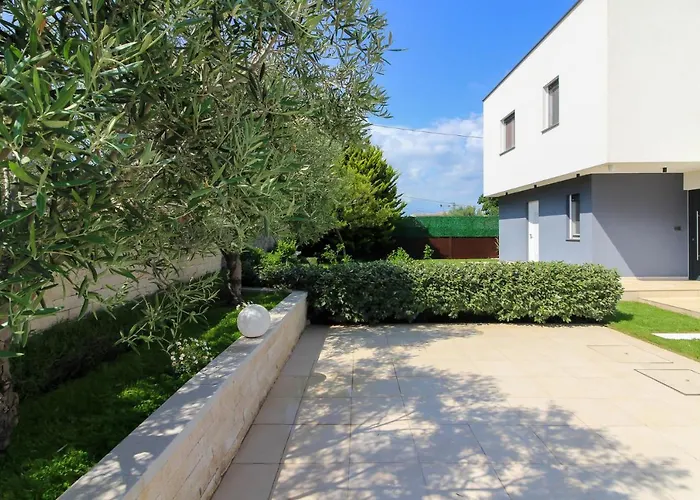 Modern Nerina With Private Pool Near * Pola