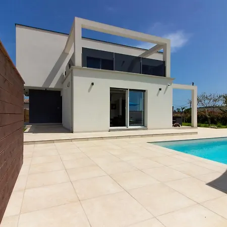 Vila Modern Nerina With Private Pool Near *