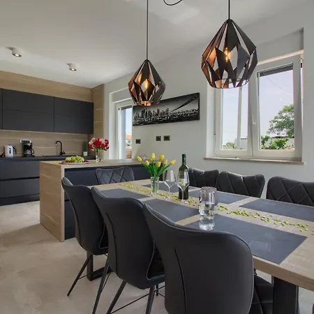 Vila Modern Nerina With Private Pool Near *