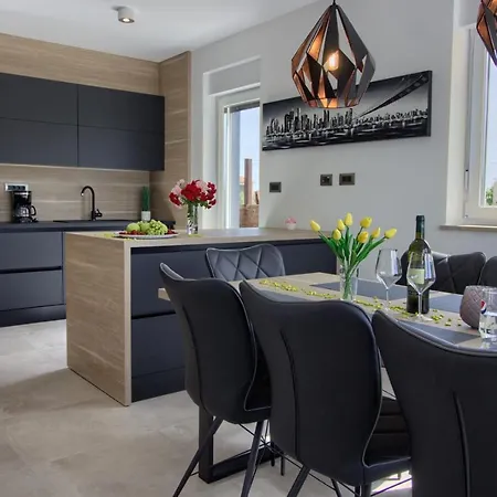 Modern Nerina With Private Pool Near Villa *