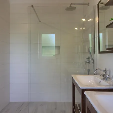 Vila Modern Nerina With Private Pool Near *
