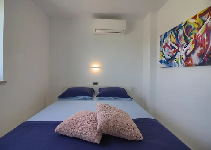 빌라 Modern Nerina With Private Pool Near