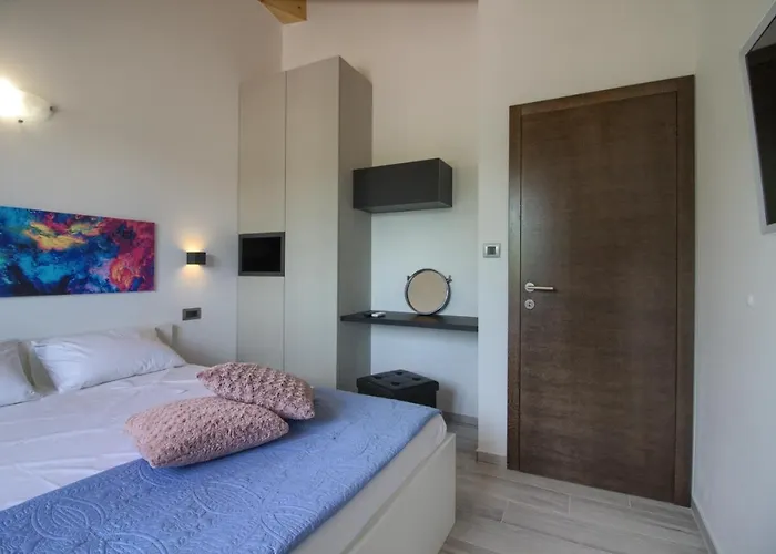 빌라 Modern Nerina With Private Pool Near