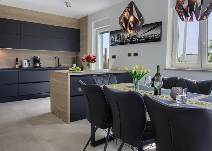 Modern Nerina With Private Pool Near Villa *