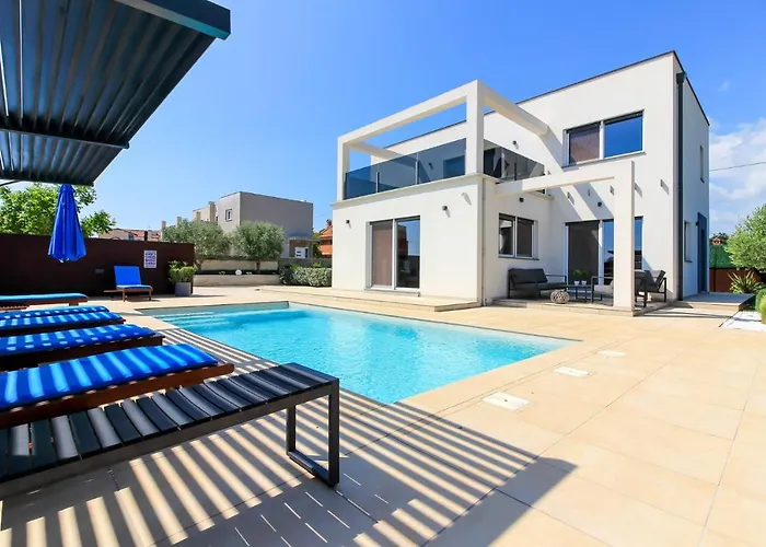 Modern Nerina With Private Pool Near * Πούλα