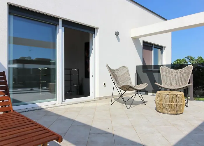 Βίλα Modern Nerina With Private Pool Near